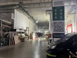 E9 Premium (D27), Factory #566871621